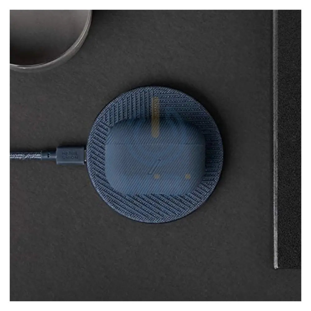 Native Union AirPods Pro Curve Case - Navy Accessories > Headphones > Covers & Cases