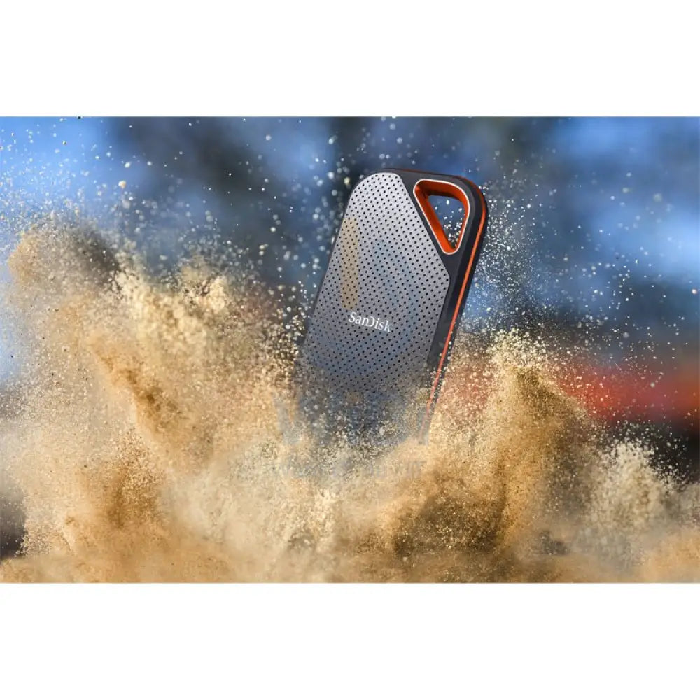 SanDisk Extreme Pro Portable SSD - 2TB / Up to 2000 MB/s / USB 3.2 Gen 2 Type-C / External SSD (Solid State Drive)
