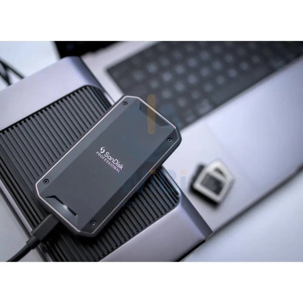 SanDisk Professional Pro-G40 Portable SSD - 2TB / Up to 3000 MB/s / USB-C / External SSD (Solid State Drive) Storage >