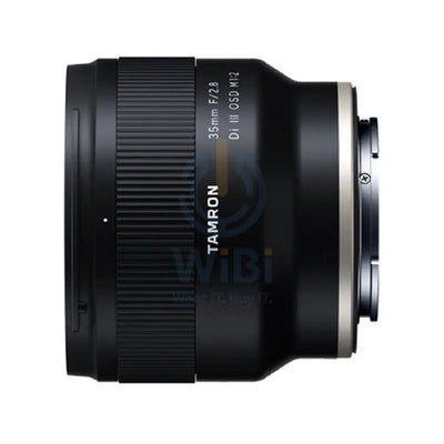 شفاط Tamron F053SF عدسة لسوني في مع غطاء محرك السيارة - 35 مم F-2.8 / Di Iii Osd إم1:2 -كاميرات  أسود  > DSLR كاميرا عدسة