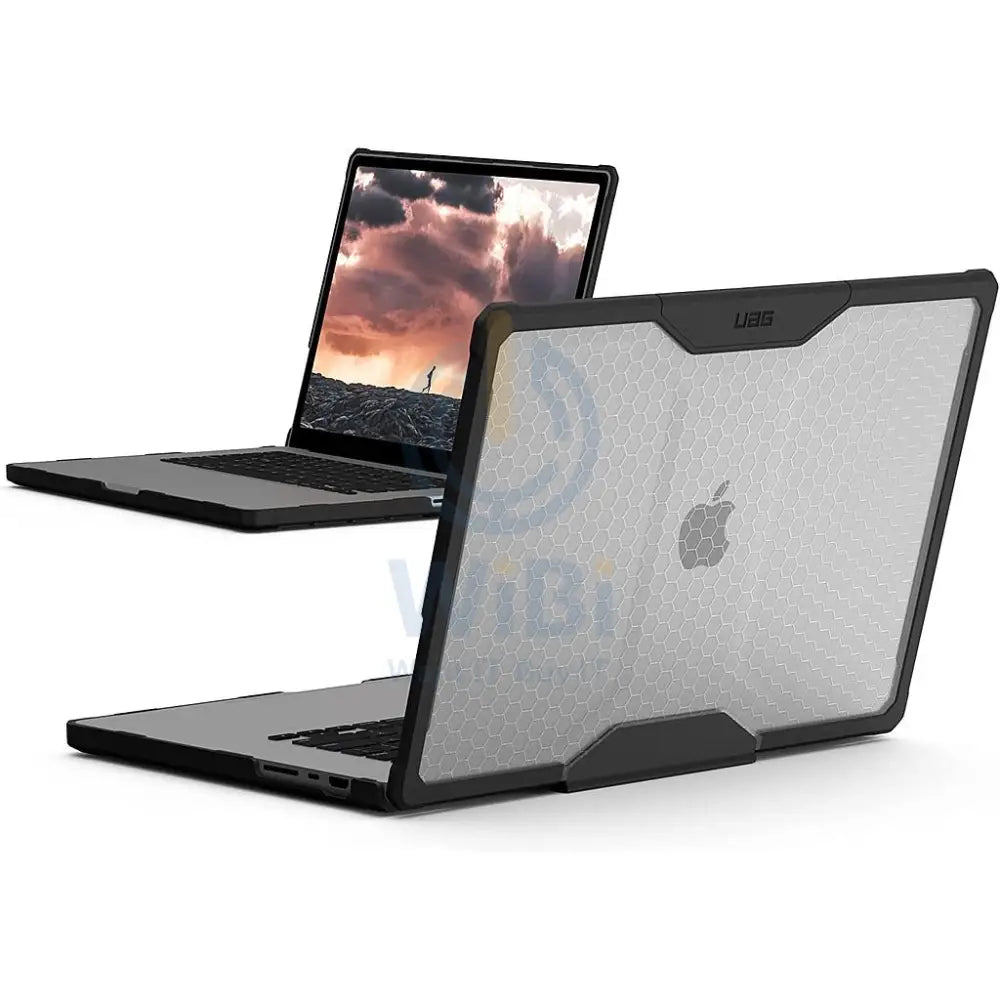 UAG MacBook Pro 16’’ (M1 Pro / M1 Max) Plyo Case - Ice Accessories > Other Laptop Accessories > Offer Zone