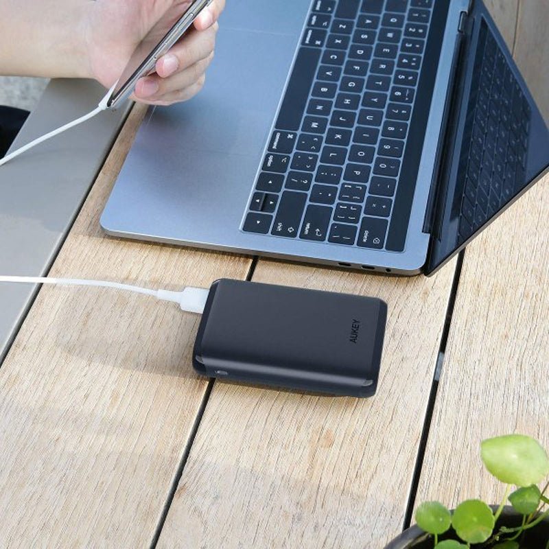 AUKEY Power Bank & QC 3.0 - 18W / 10,000mAh - Black