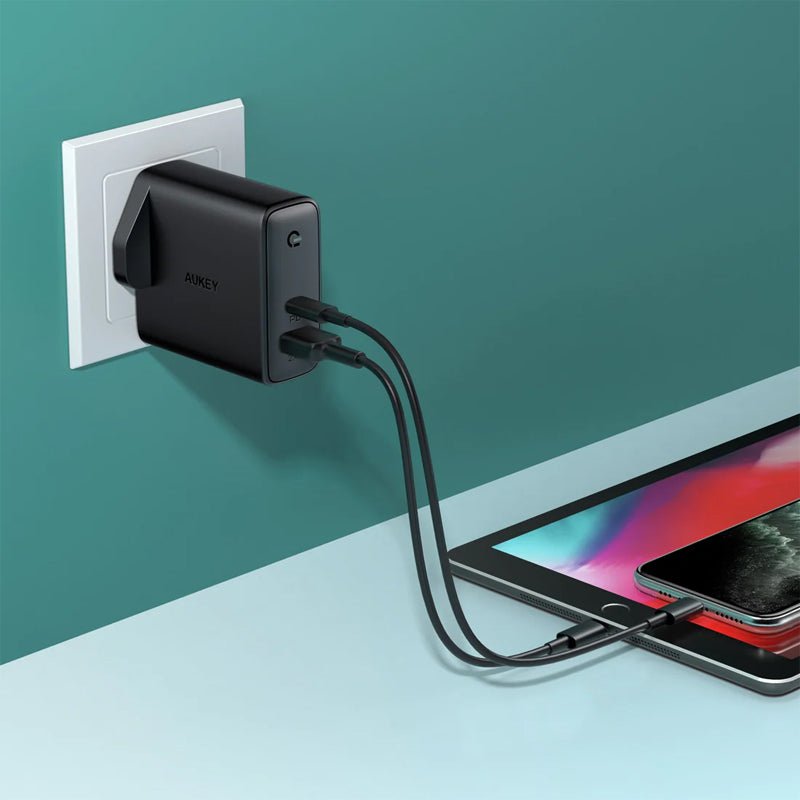 AUKEY Dual-Port Wall Charger with Dynamic Detect - 63W / Black