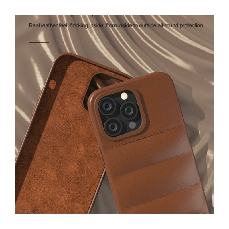 Comma Royal Series Shockproof Leather case - iPhone 14 Max / Brown