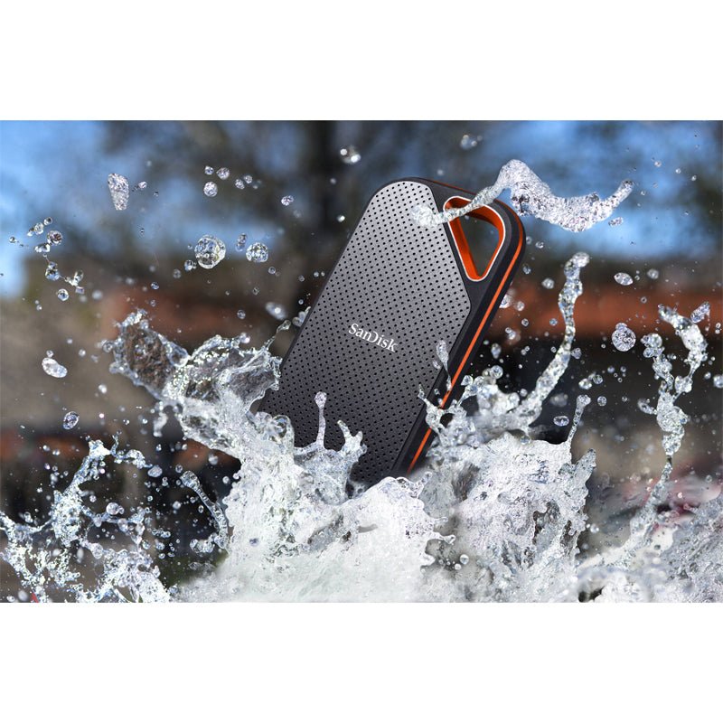 SanDisk Extreme Pro Portable SSD - 2TB / Up to 2000 MB/s / USB 3.2 Gen 2 Type-C / External SSD (Solid State Drive)